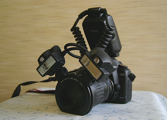 Canon マクロツインライトMT-24EX